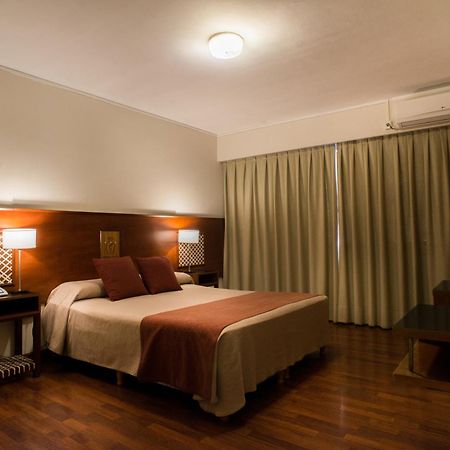 Hotel Victoria Plaza Salta Bagian luar foto